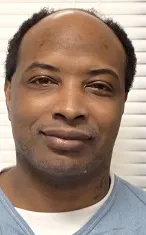 Registry photo of Derrick Lashun Bell