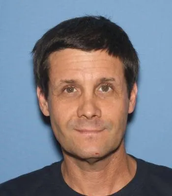 Registry photo of Henry James Voss