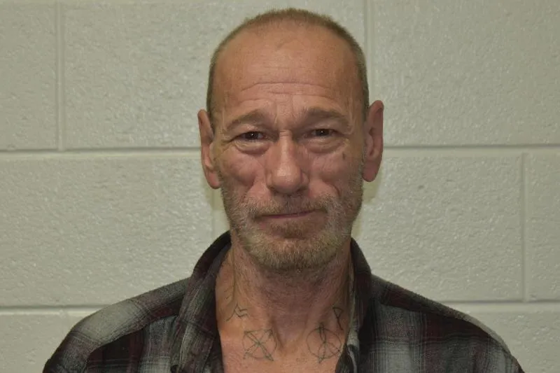 Registry photo of Mickey Clarence Cresong