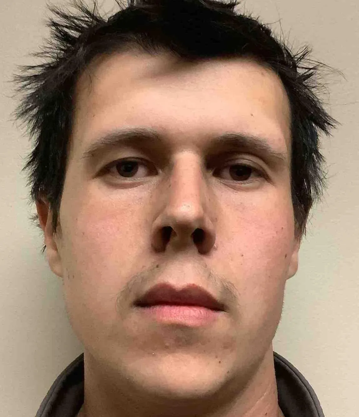 Registry photo of Dakota Alan Hall