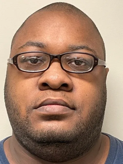 Registry photo of Tevin D Hearn