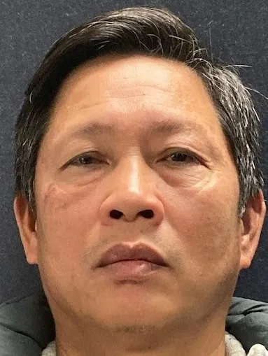 Registry photo of Dan Van Tran