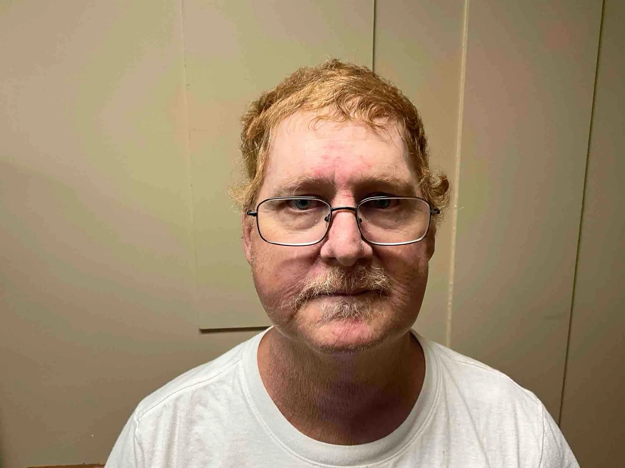 Registry photo of Terry Lee Lawrence