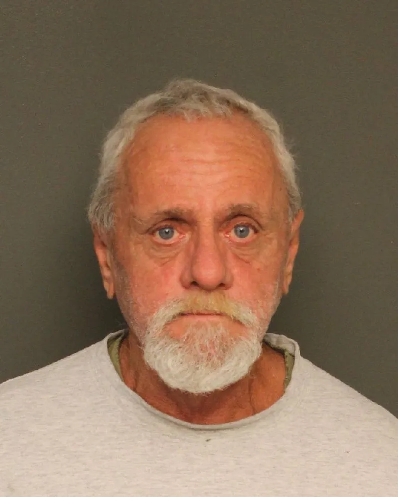 Registry photo of Larry Shirl Putnam