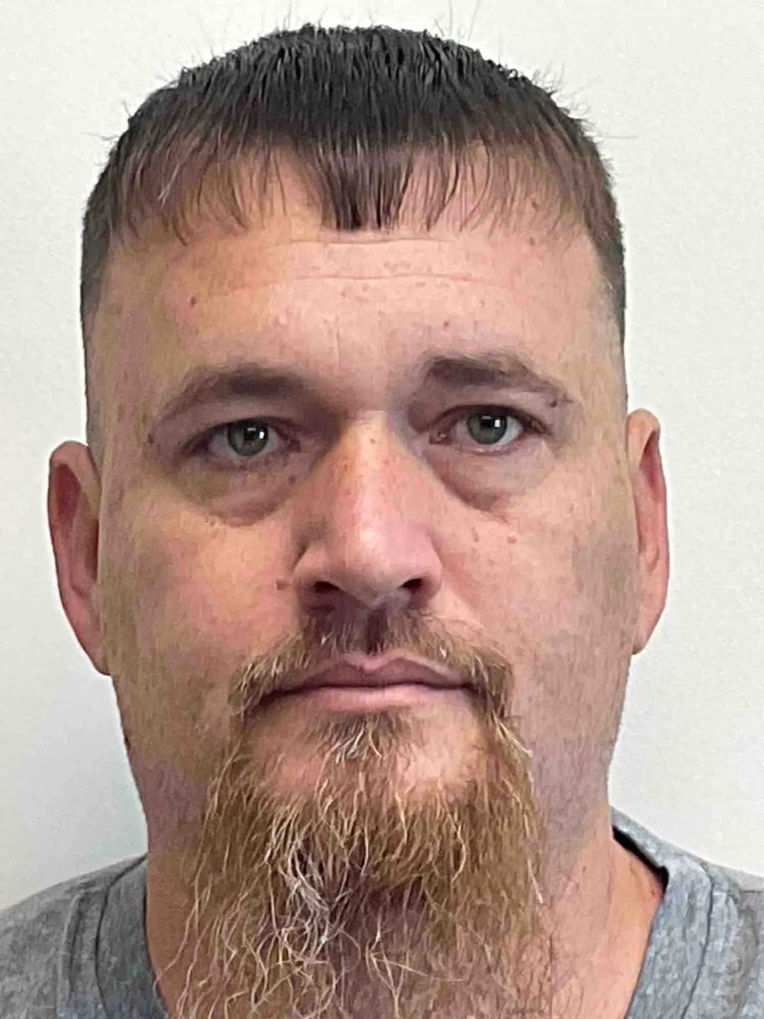 Registry photo of Christopher Glen Dingler