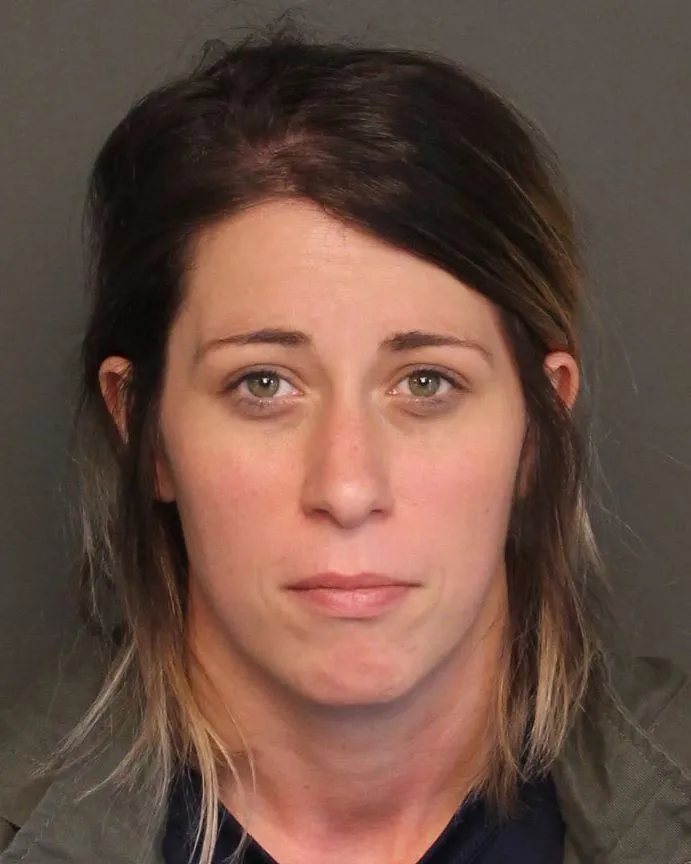 Registry photo of Lori Ann Hendon