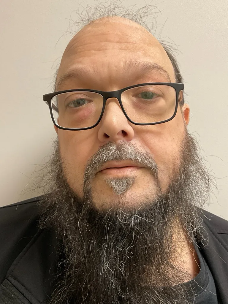 Registry photo of Artie Michael Sturm