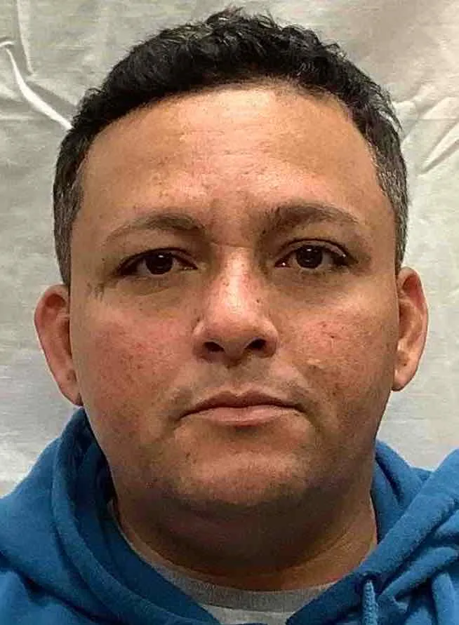 Registry photo of Pedro Cruz-Caraballo