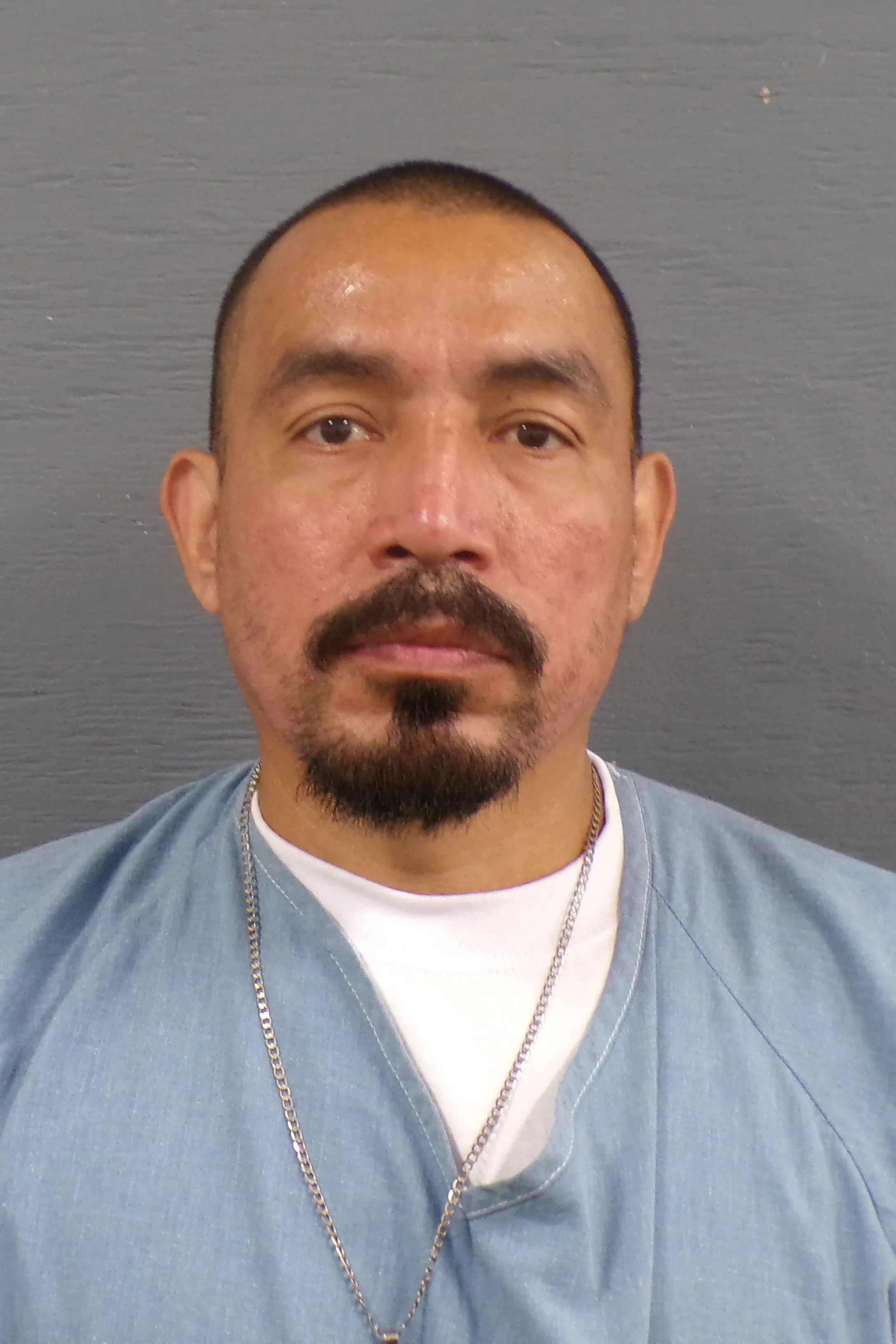 Registry photo of Luis Lopez