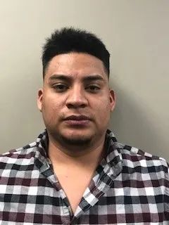 Registry photo of Elvin Rolando Martinez