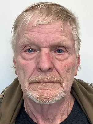 Registry photo of Willie Benton Swift