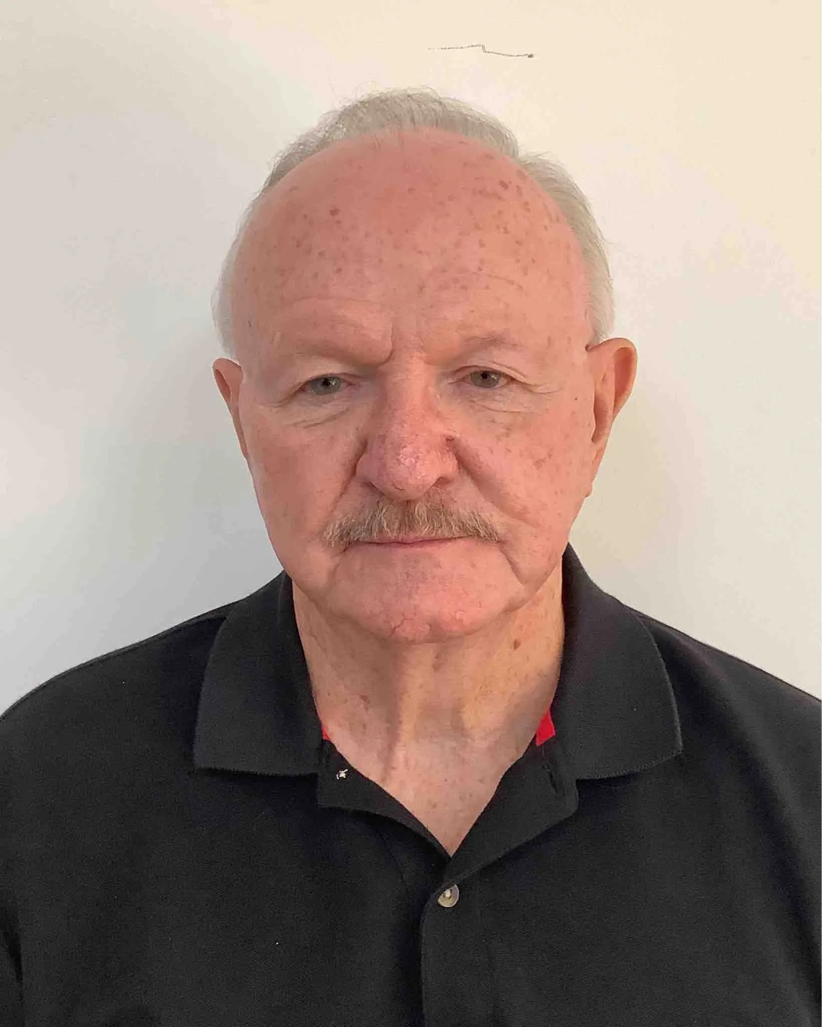 Registry photo of Michael Lawrence Rogers