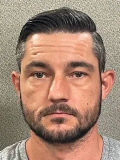 Registry photo of Joshua David Sova