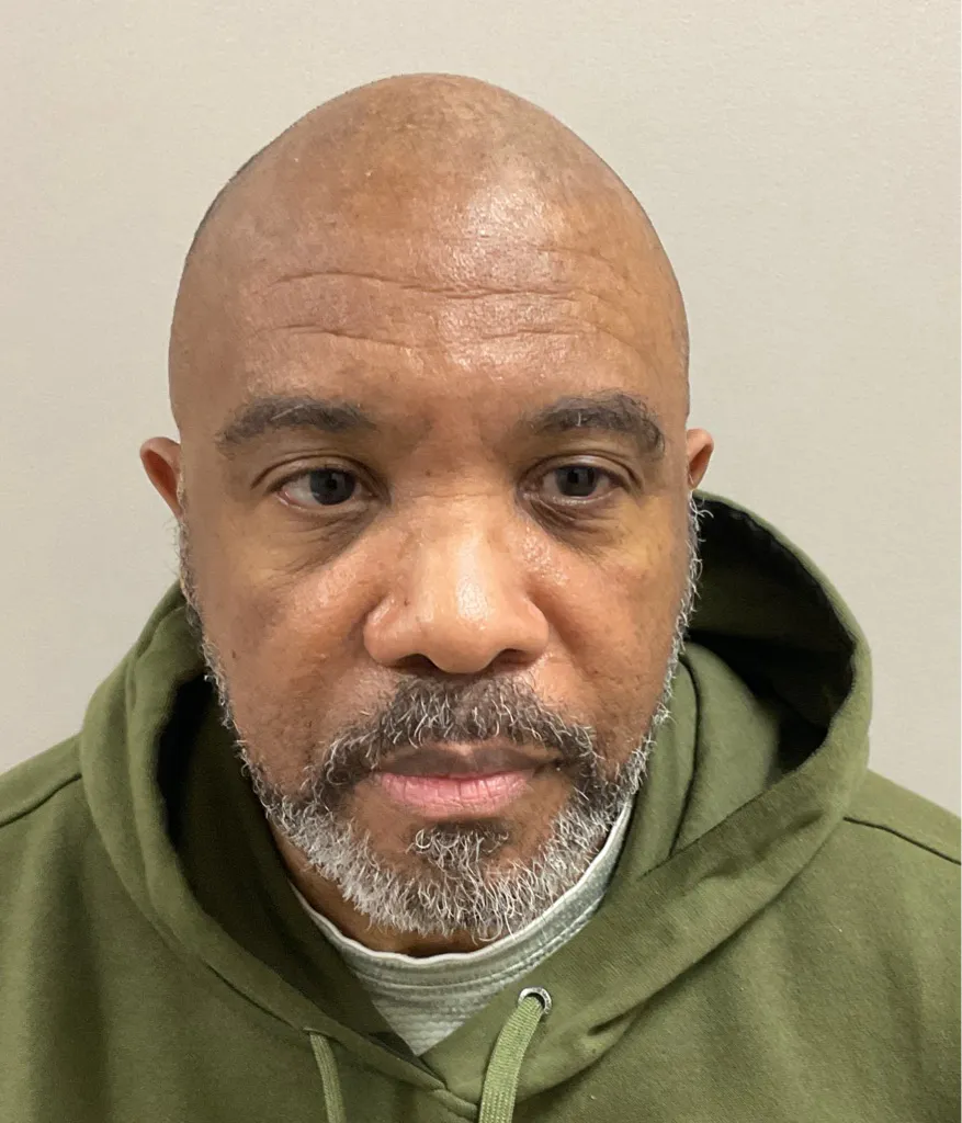 Registry photo of Henri Winston