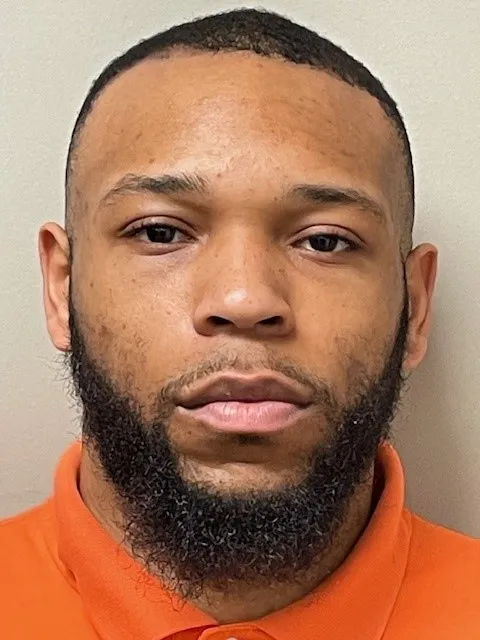 Registry photo of Dylon Hollowell