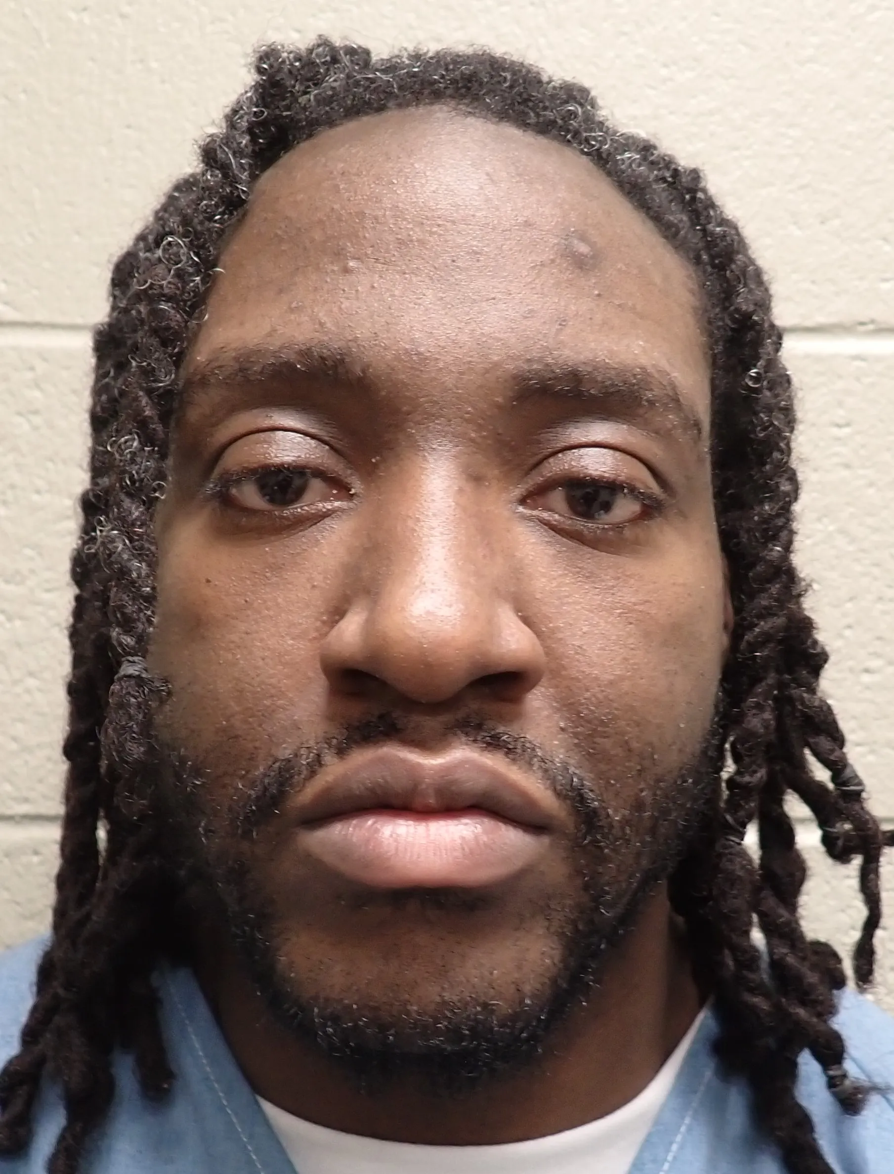 Registry photo of Davion D Jones