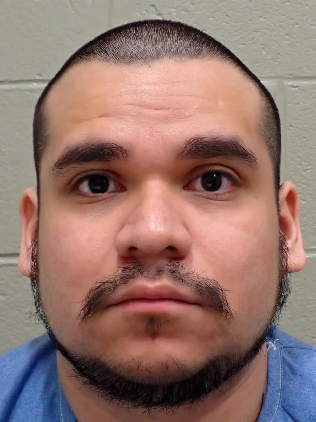 Registry photo of Raul Velasco