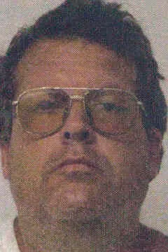 Registry photo of Raymond Kevin Maneval