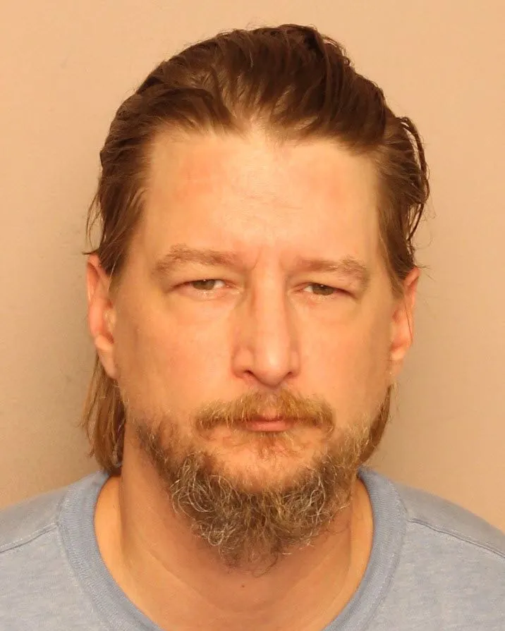 Registry photo of Vernon Clifton Sisk