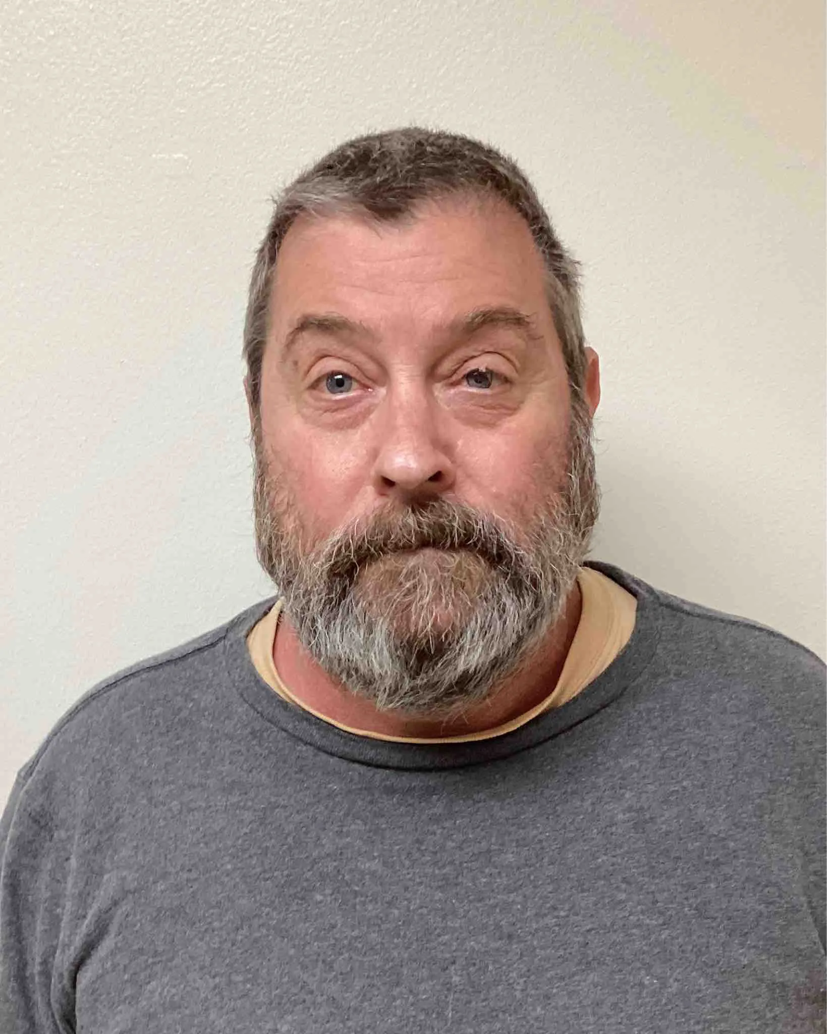 Registry photo of Timothy Paul Cox