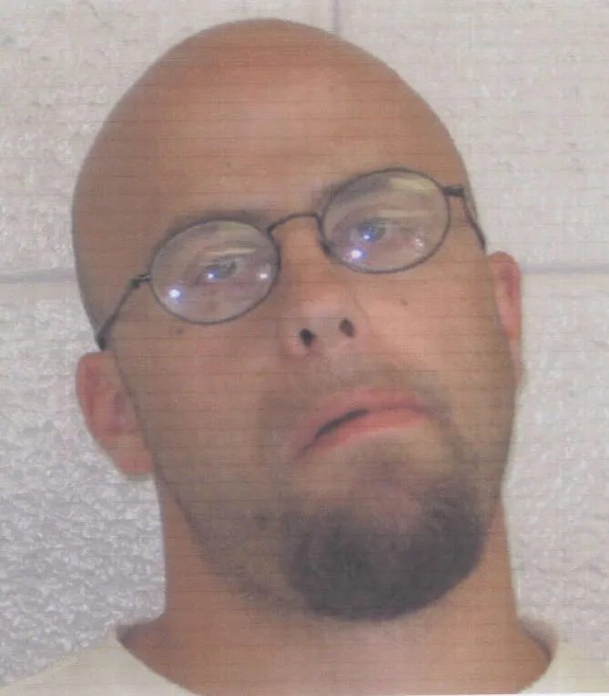 Registry photo of Preston A Bires