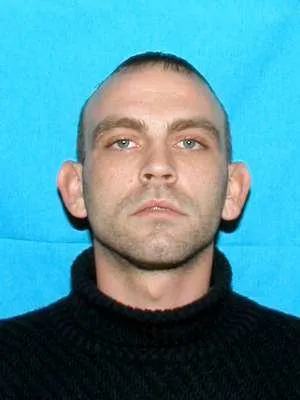 Registry photo of Travis Lee Trout