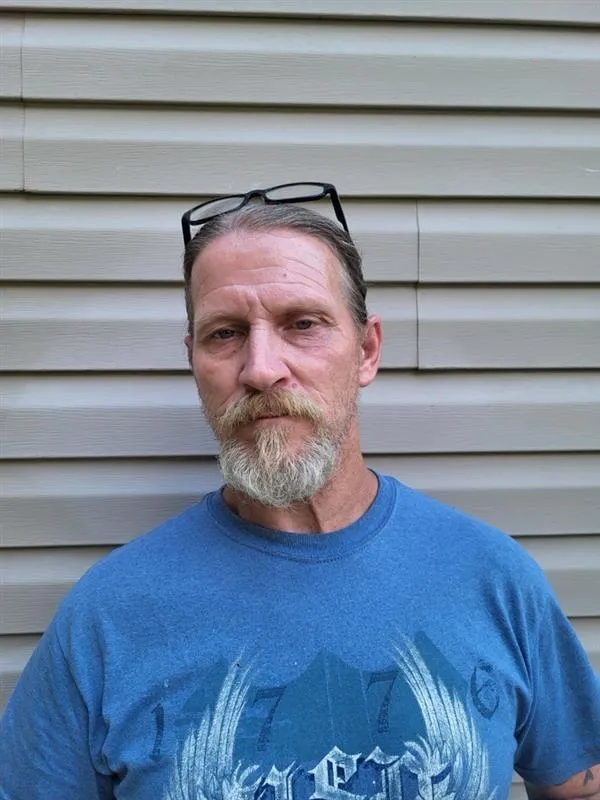 Registry photo of Raymond Wayne Arnett