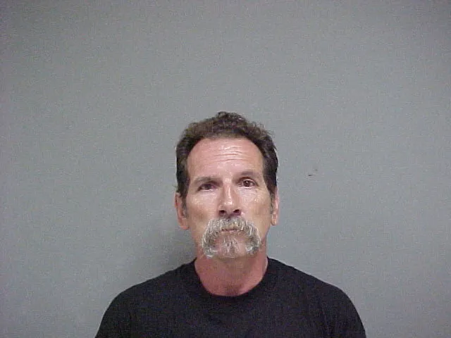 Registry photo of Michael Gene Derosa