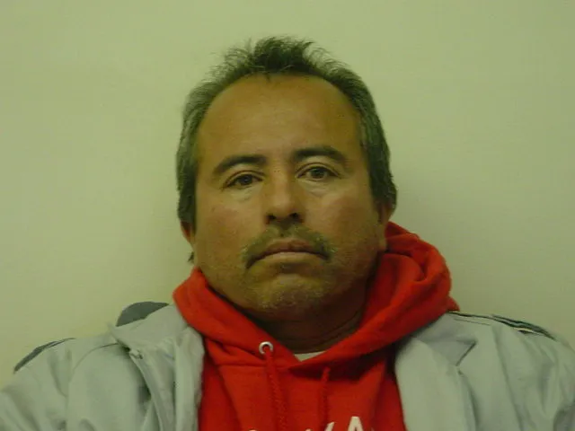 Registry photo of Raul Escobar