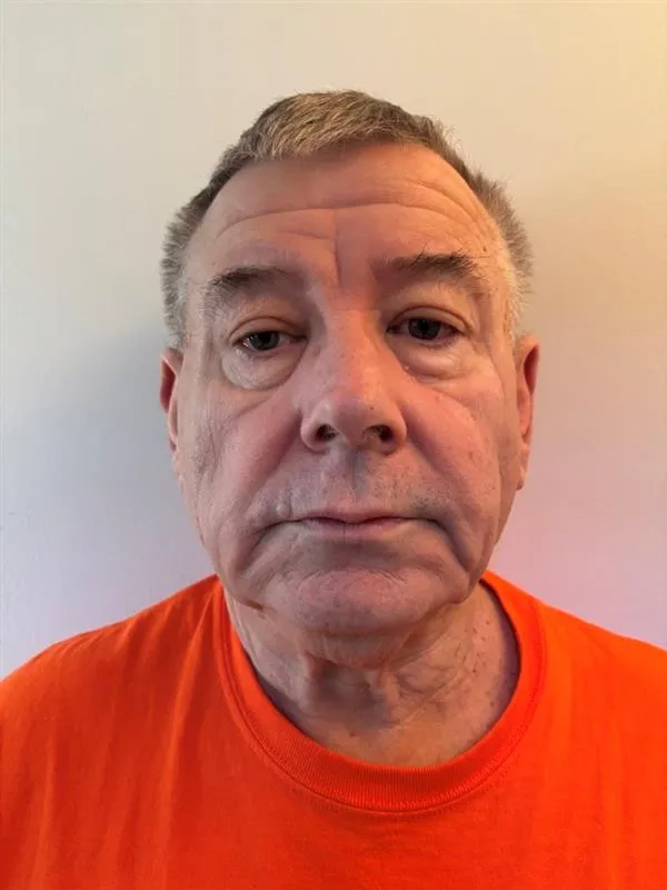 Registry photo of Stephen Randall Luxford