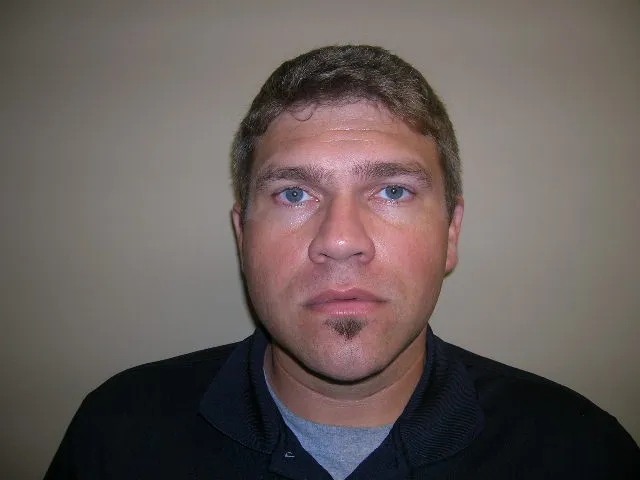 Registry photo of William H Bishop