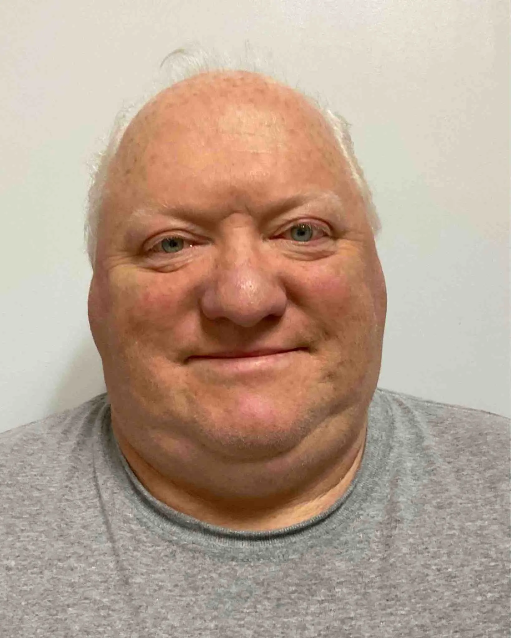 Registry photo of Roger J Huettner