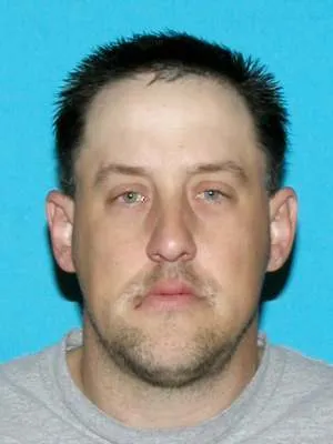 Registry photo of Clyde Lee Hall