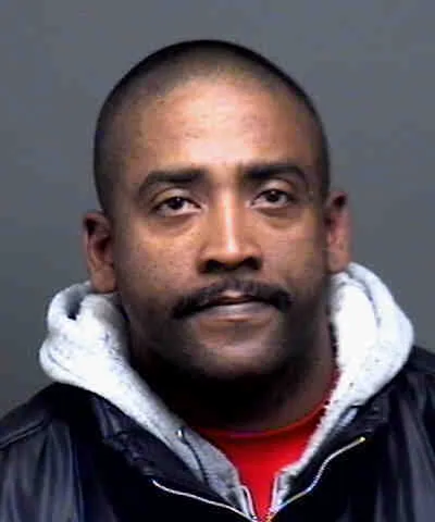 Registry photo of Carlos Ivan Benitez