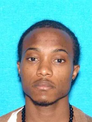 Registry photo of Roberto Jesus Mullen