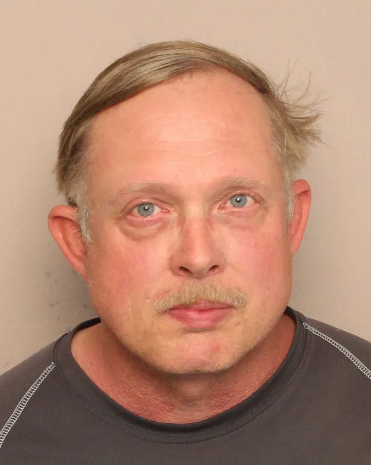 Registry photo of Robert Allen Deloach