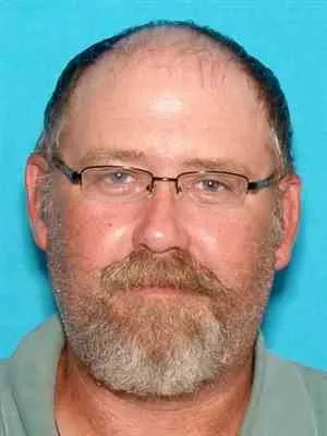 Registry photo of Chris Bob Potter