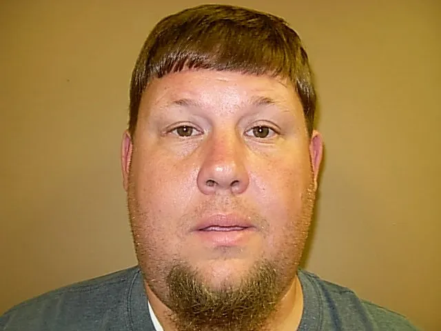 Registry photo of Lester Burl Phillips