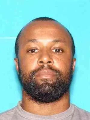 Registry photo of Hunter Alan Lewis