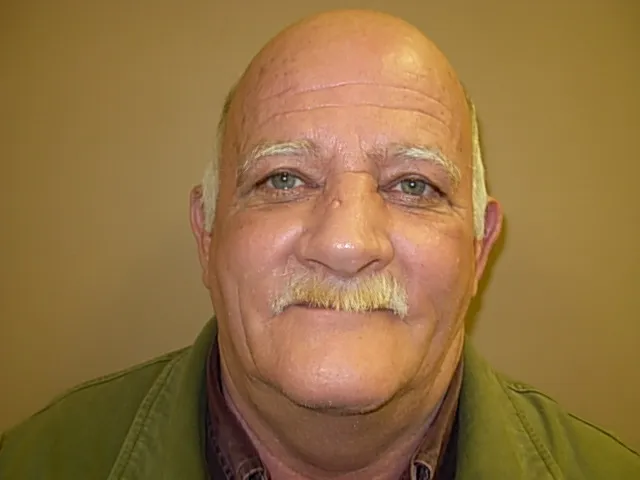 Registry photo of Alfred R Bethel