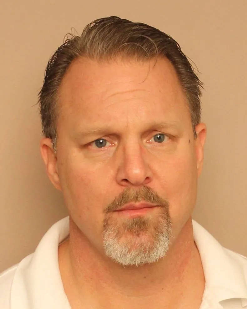 Registry photo of Gregory Donald Deangelis