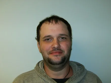 Registry photo of Glenn Edward Holloway