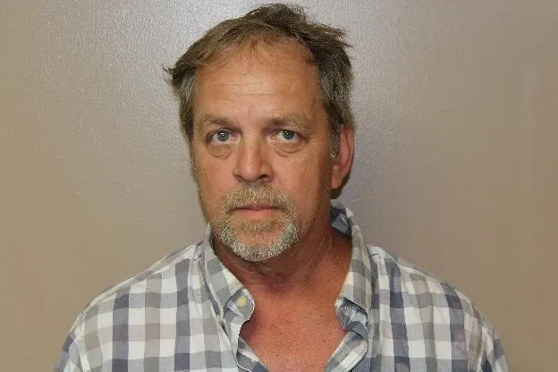 Registry photo of Bobby Ray Earl