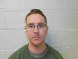 Registry photo of Travis Steven Weber