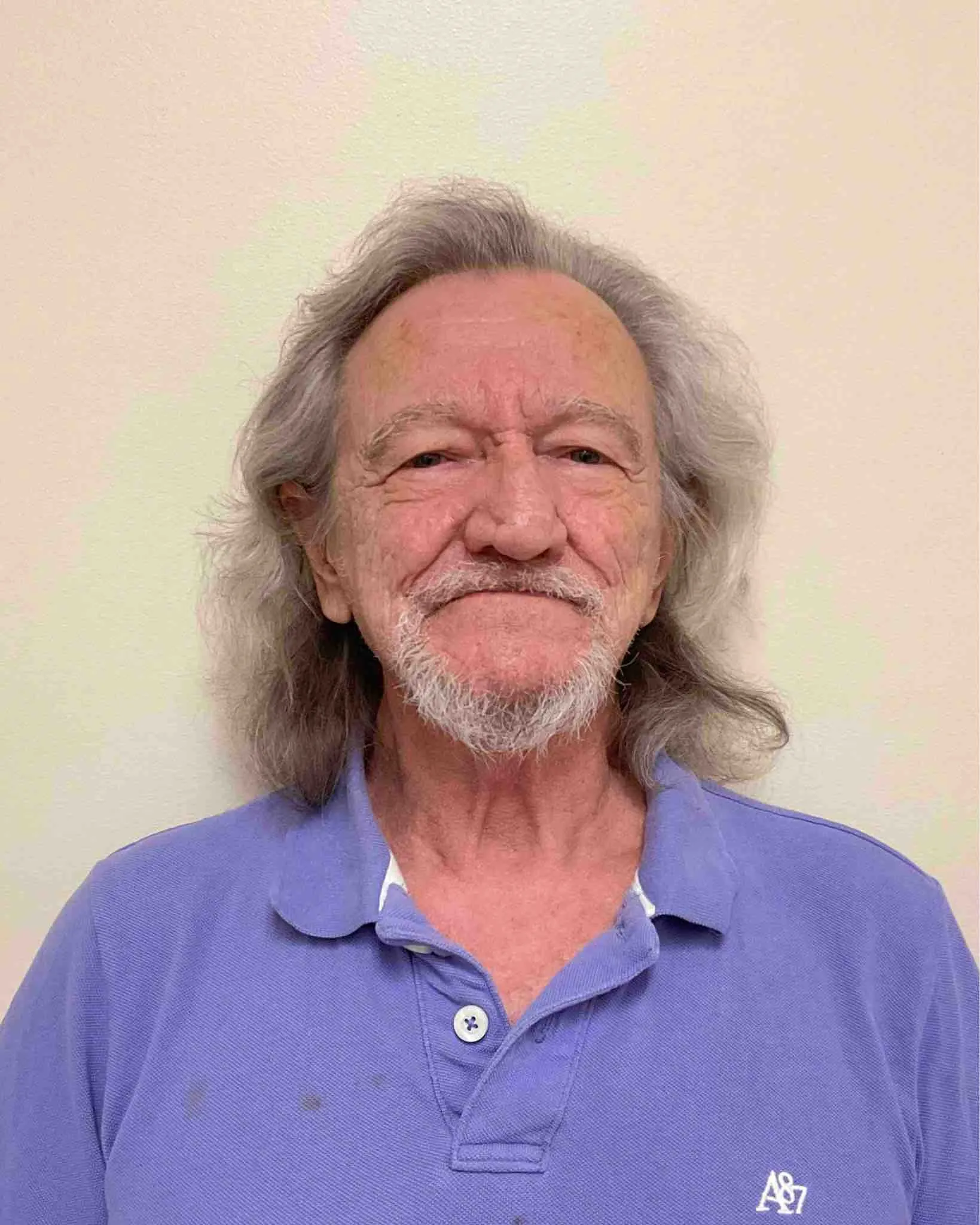 Registry photo of Gary Lee Olivas