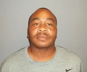 Registry photo of Leon Elliott Hubbard