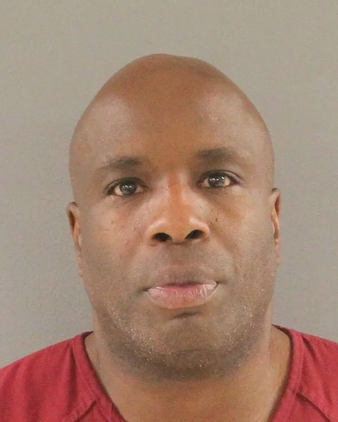 Registry photo of Donald Wilford Cox