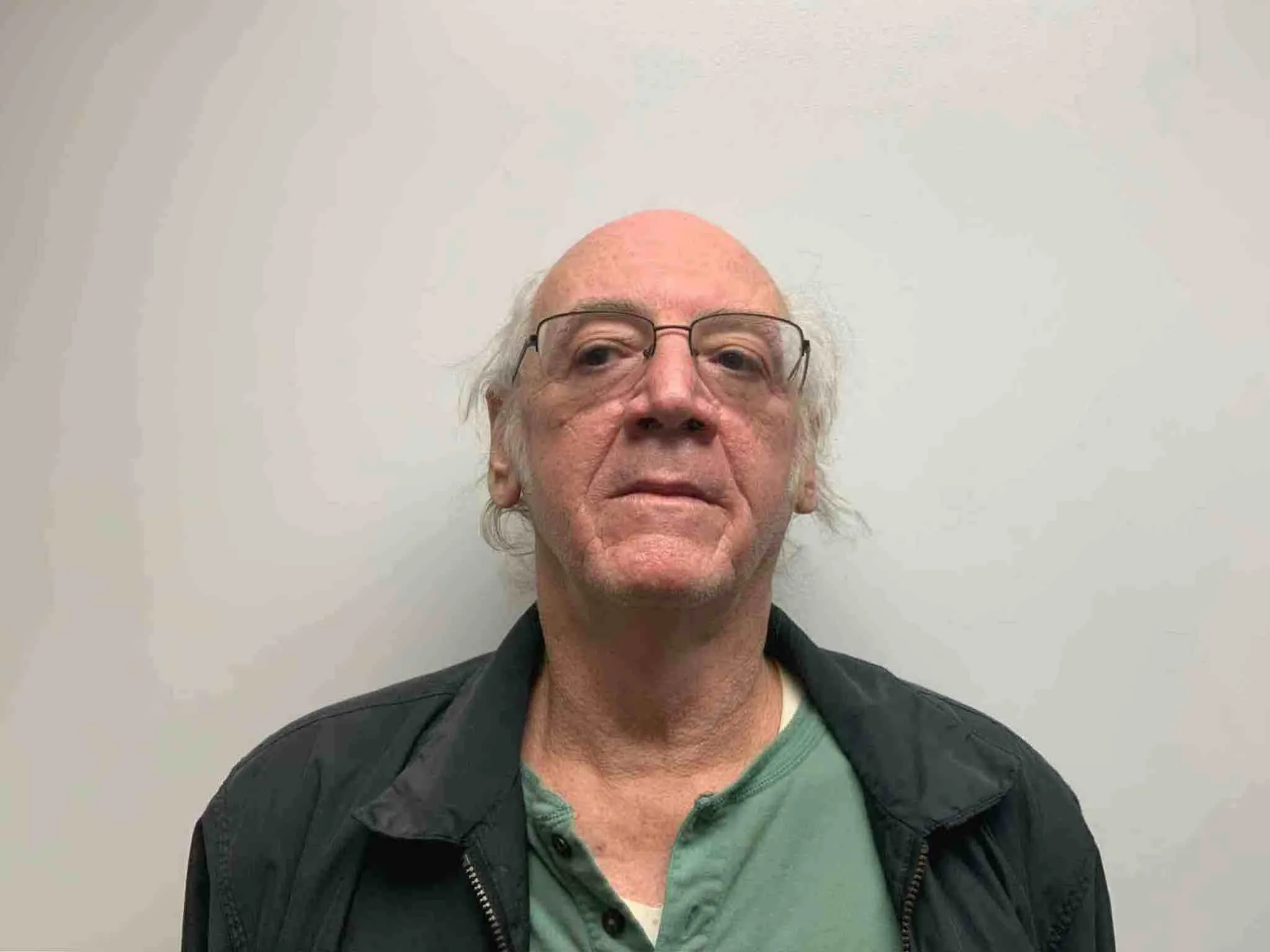 Registry photo of Charles Hubert Earley