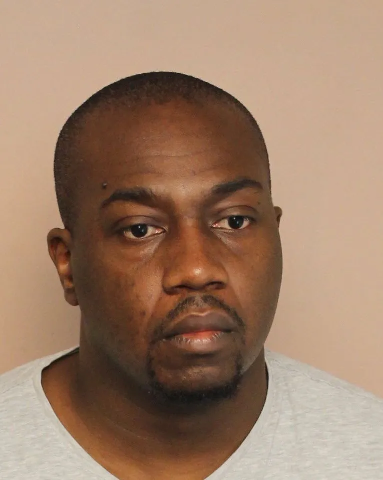 Registry photo of Dabel Isidor