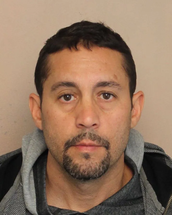 Registry photo of Antonio Tomas